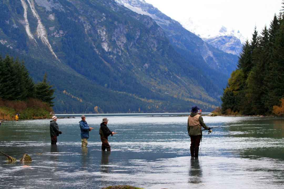 FISHING IN PARVATI RIVER KASOL