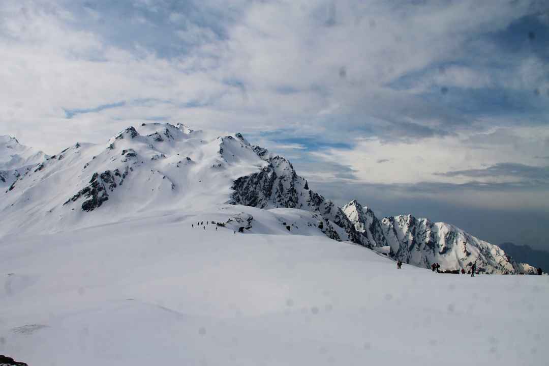 Sar Pass Trek