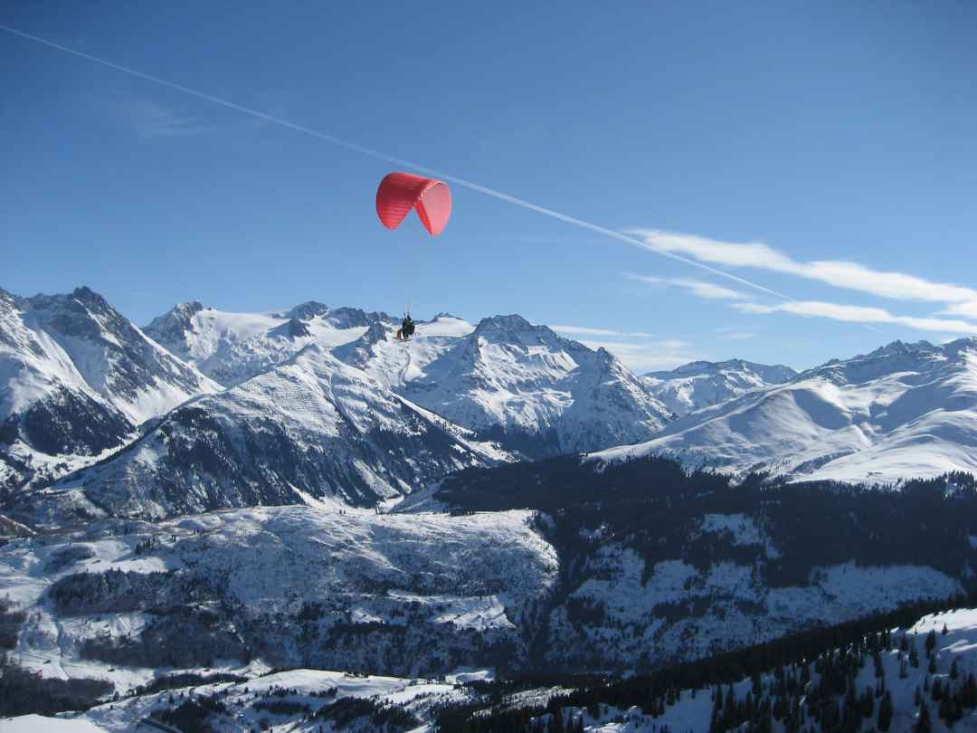 TANDEM PARAGLIDING IN SOLANG