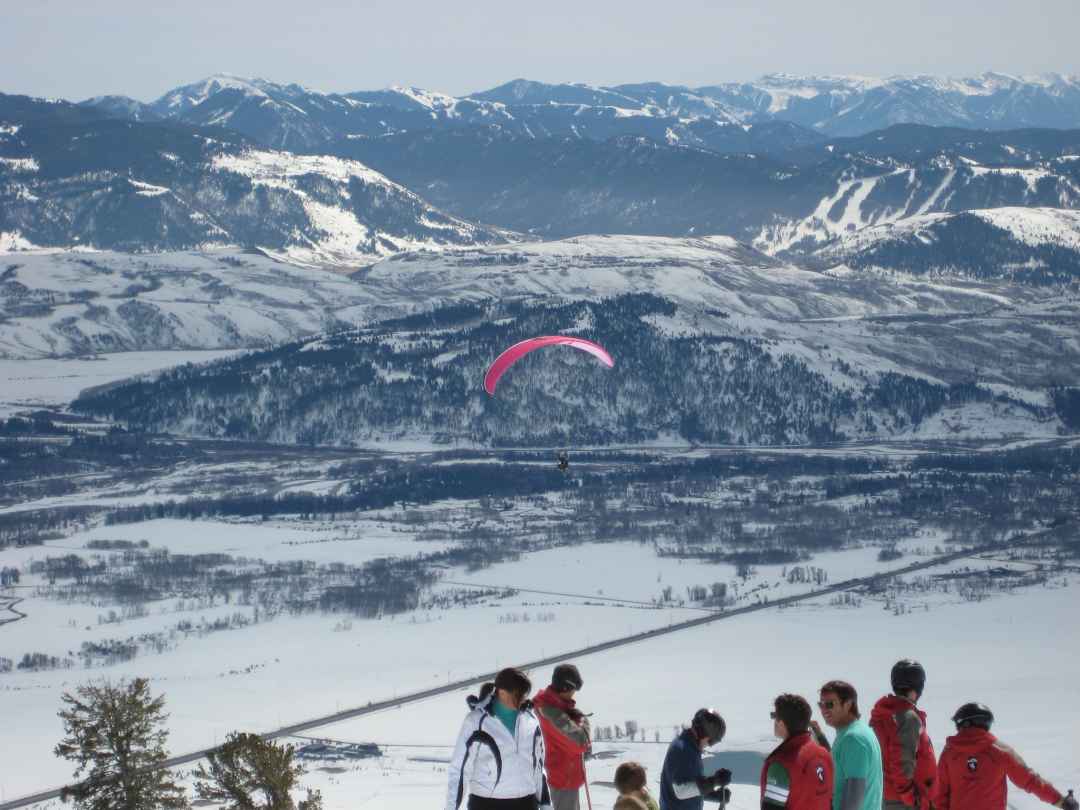 TANDEM PARAGLIDING IN SOLANG