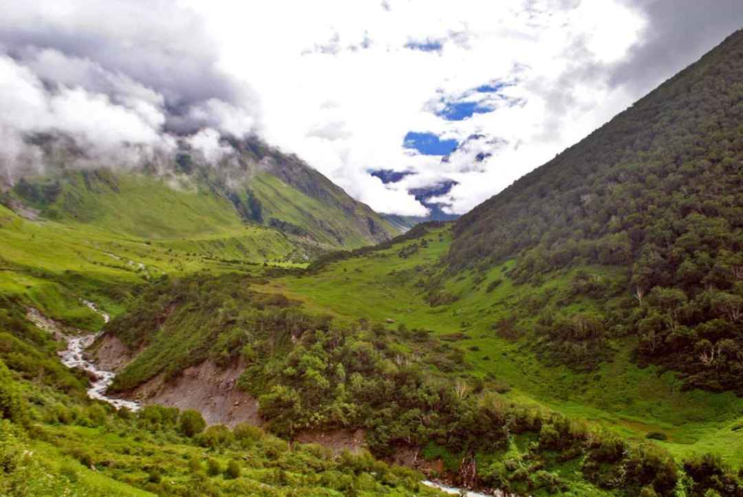 Valley of Flowers Trek with Hemkund Sahib