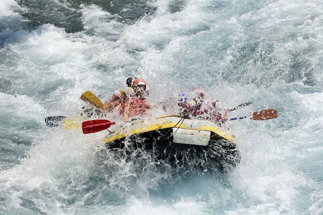 White Water Rafting in Kolad