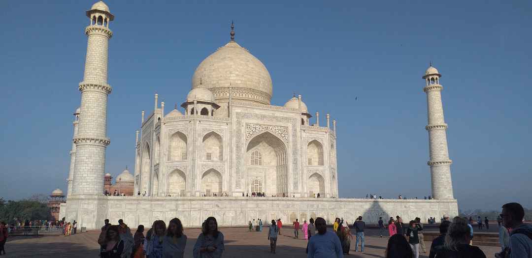 SAME DAY AGRA TOUR BY CAR -   ( TAJ MAHAL - SYMBOL OF LOVE )