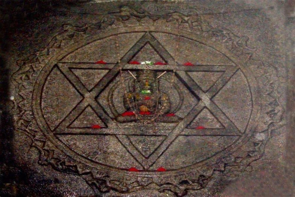 yantrodharaka hanuman stotra in kannada