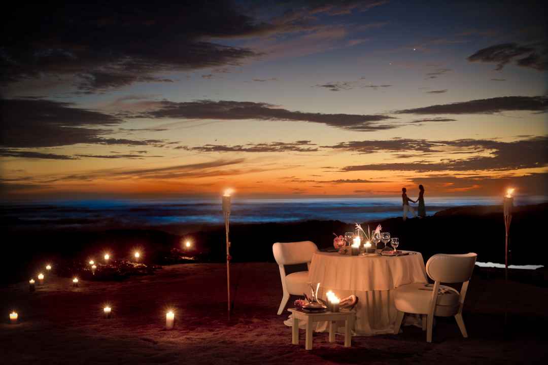 candle light dinner in goa beach