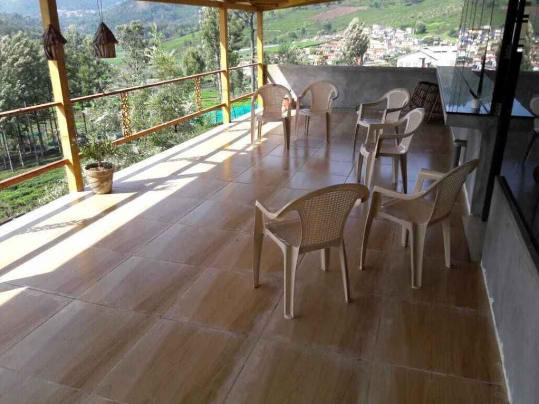 5 bed 5 bath bungalow sleeps up to 15 people inc breakfast(6)