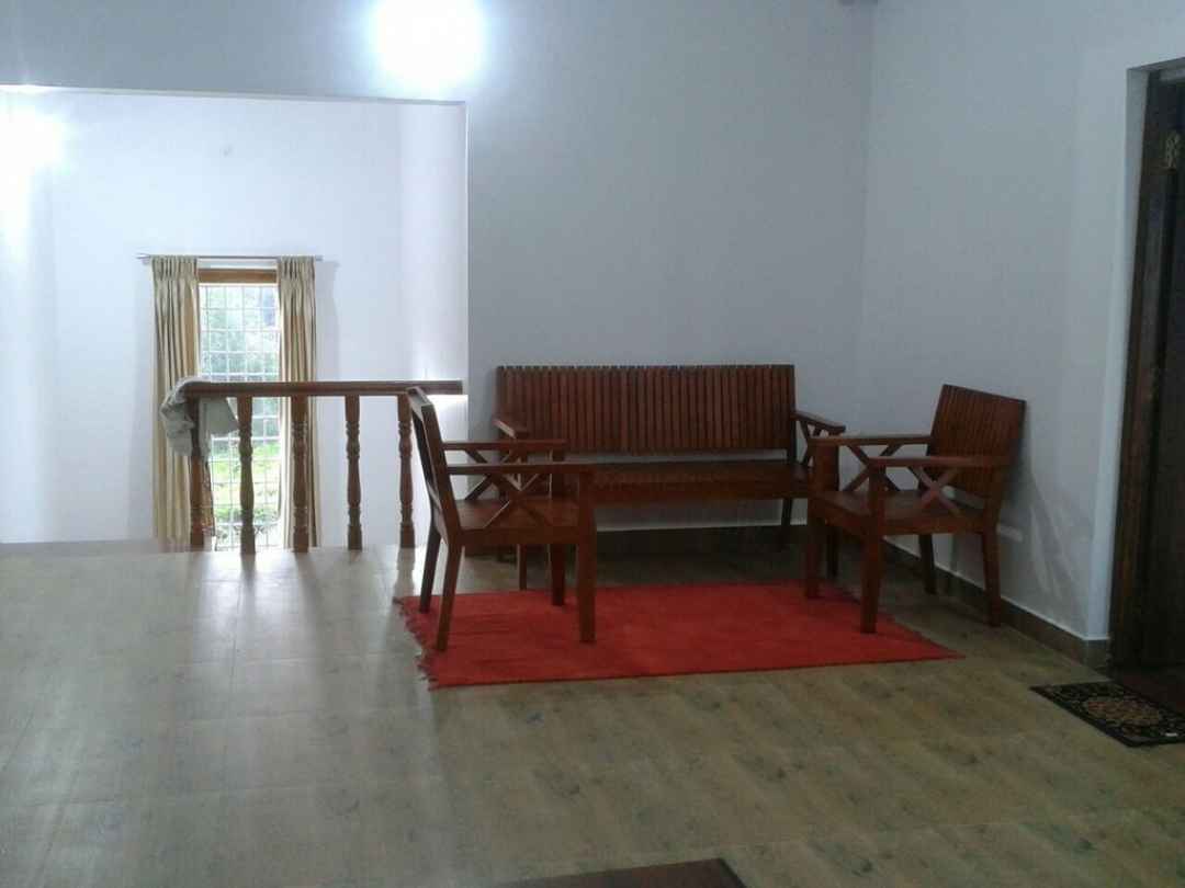 lavish bungalow in Munnar