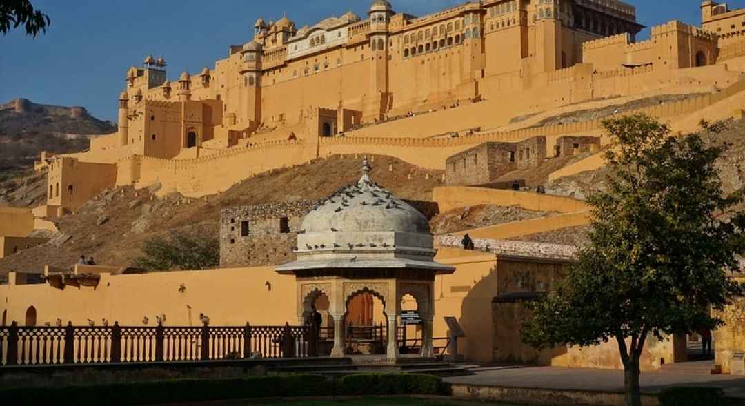 Royal Trails of Jaipur Guided Tour by Car