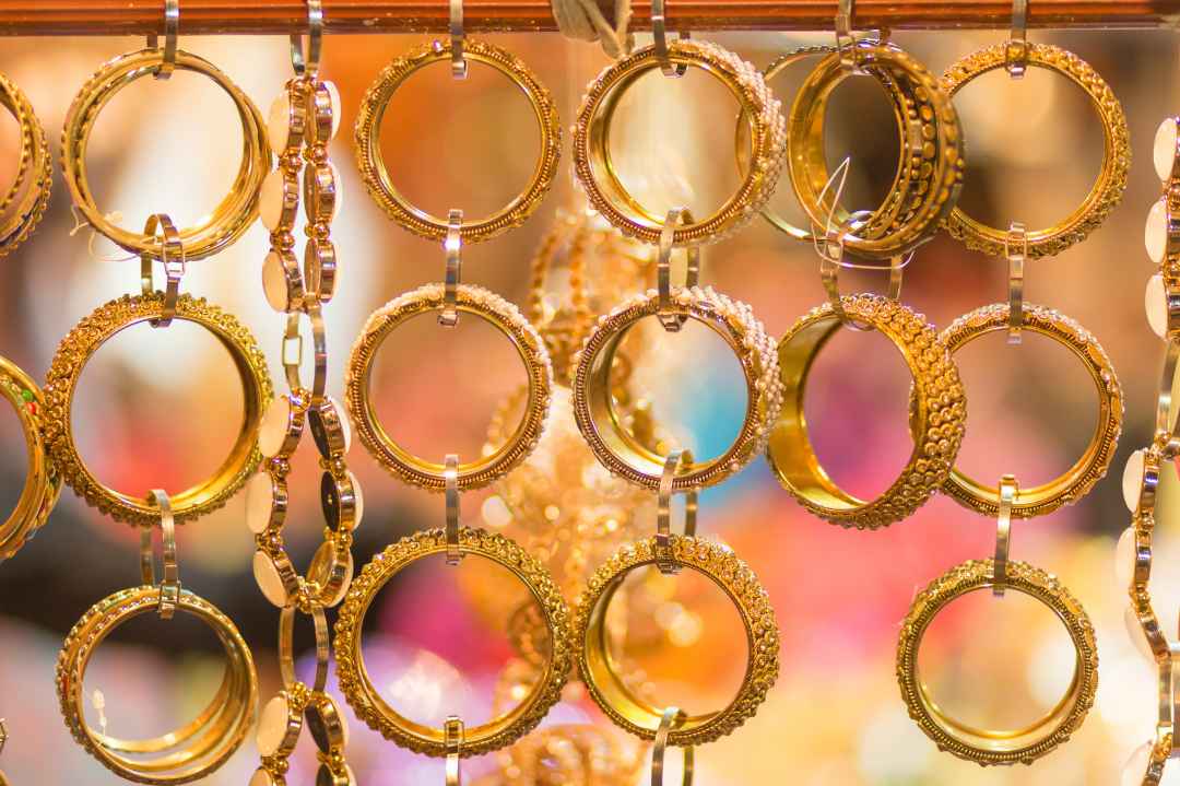 The City Of Pearls Walking Tour