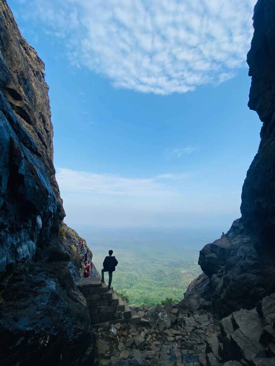 Trek to Jivdhan Fort